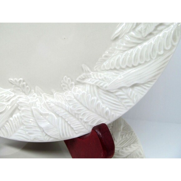 Fitz & Floyd Embossed Fern Leaf 8" Salad Plate Bundle of 4 - Picture 3 of 7